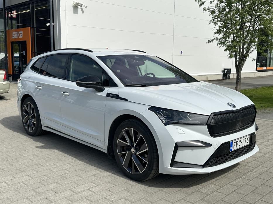 SKODA Enyaq 2022