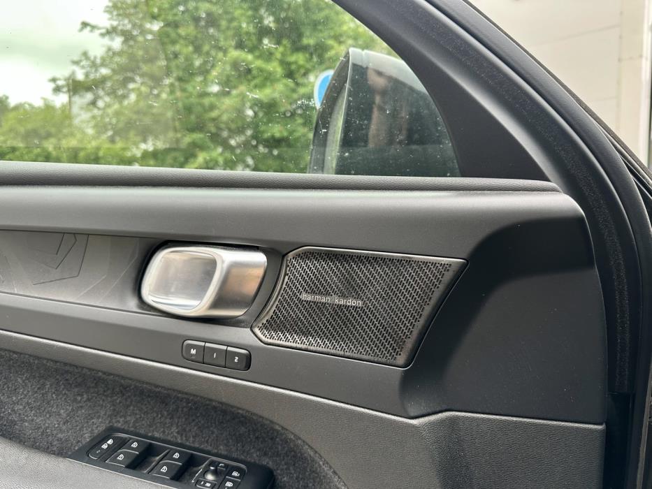 VOLVO C40 2023