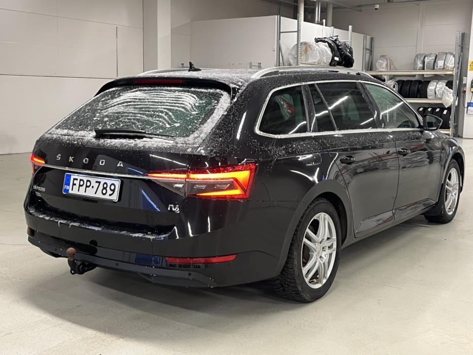 SKODA Superb 2021