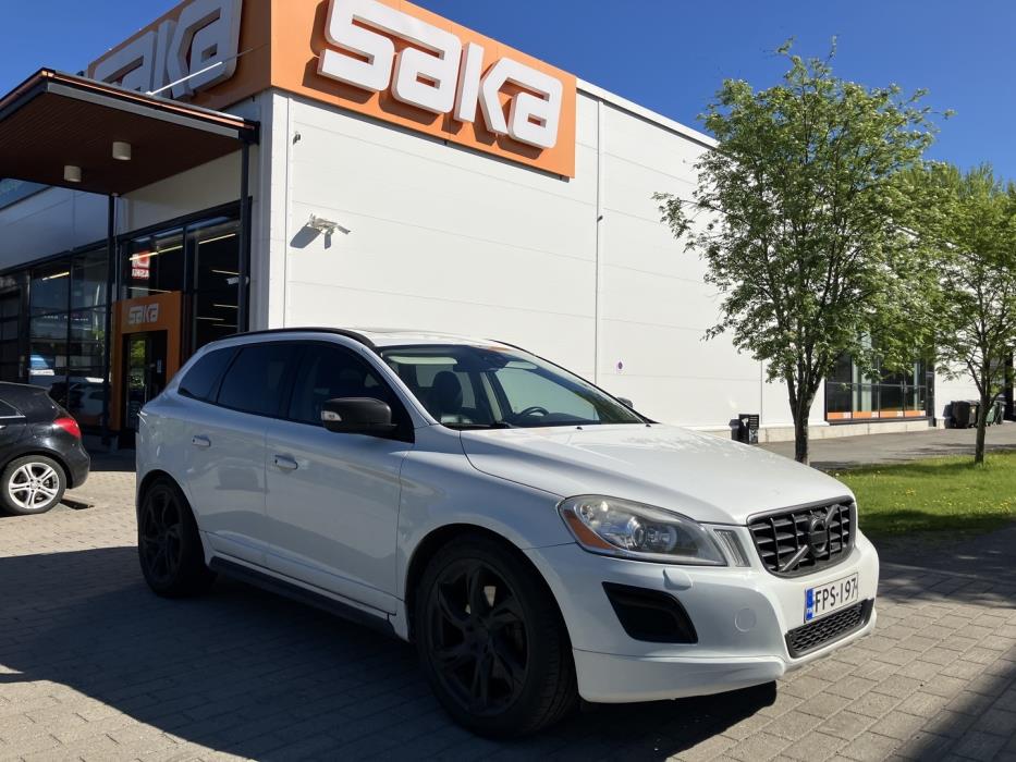 VOLVO XC60 2011