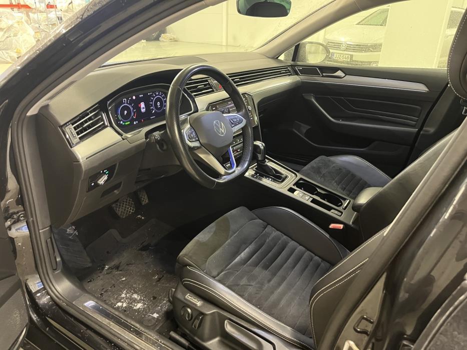 VOLKSWAGEN Passat 2021