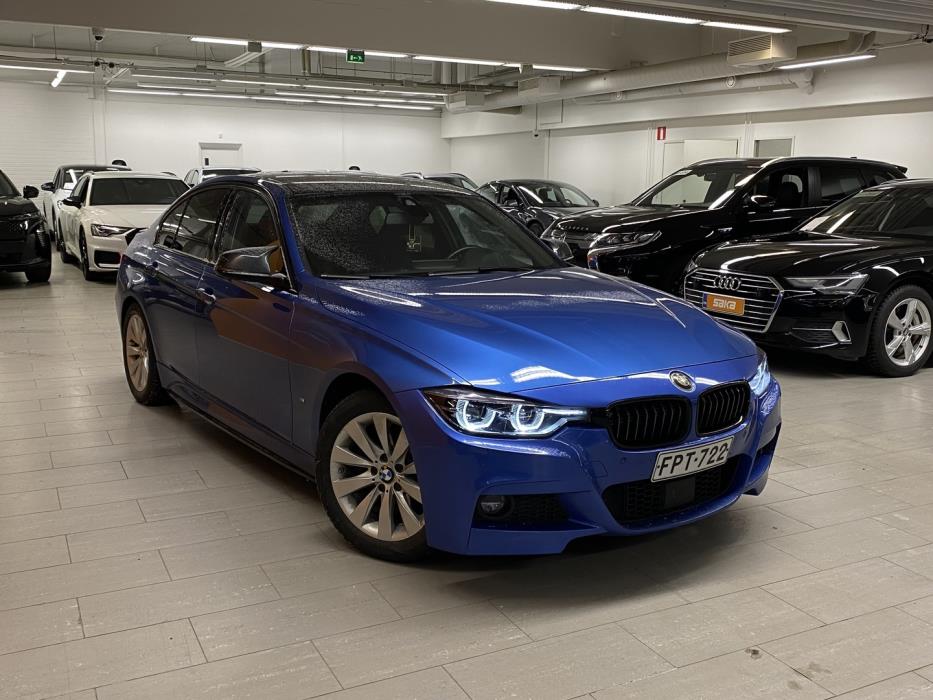 BMW 330 2016