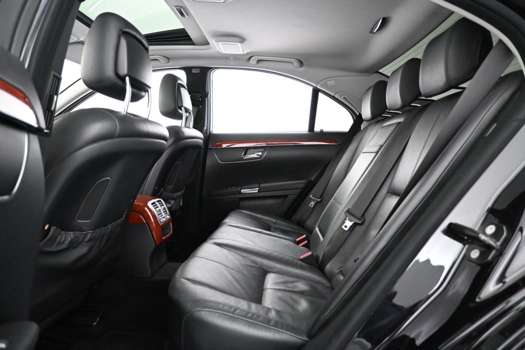 MERCEDES-BENZ S 2008