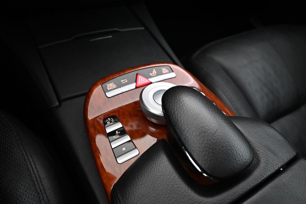MERCEDES-BENZ S 2008