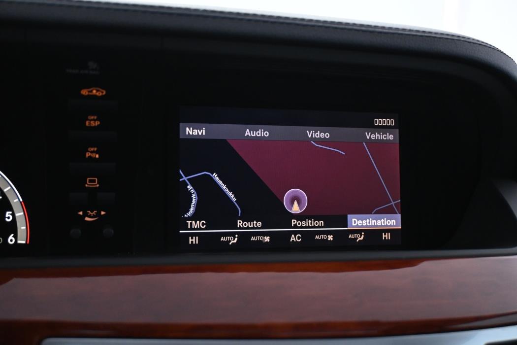 MERCEDES-BENZ S 2008