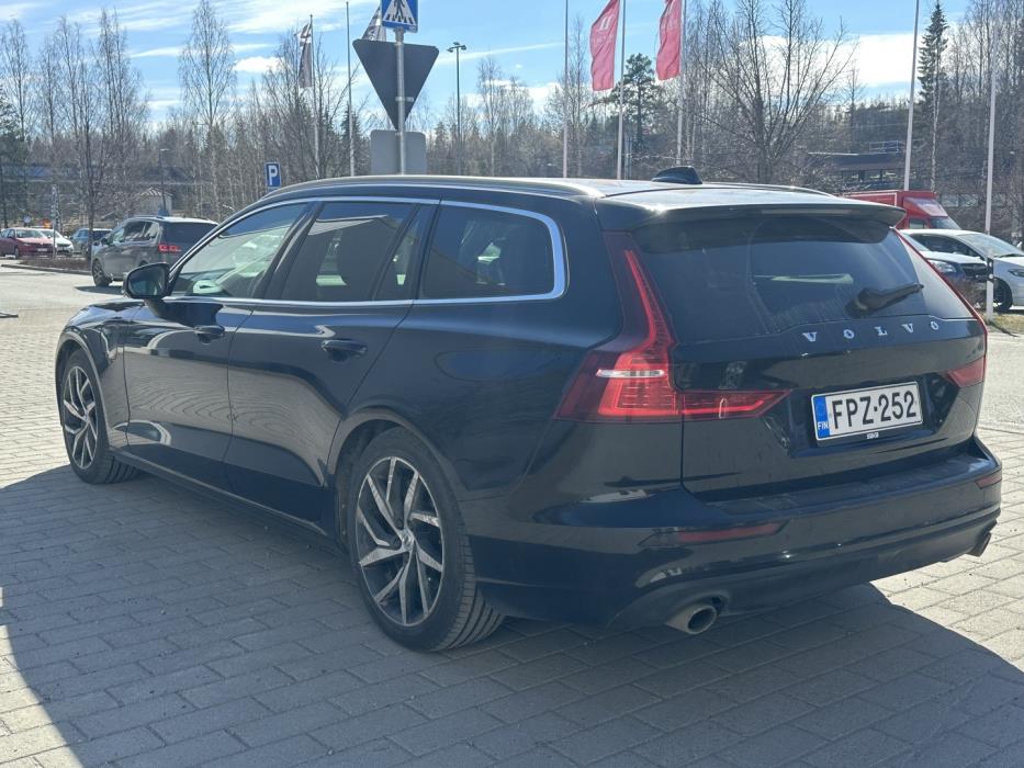 VOLVO V60 2020