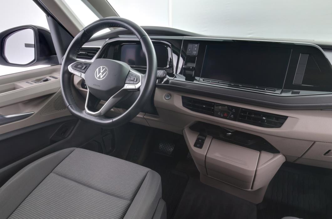 VOLKSWAGEN Multivan 2023