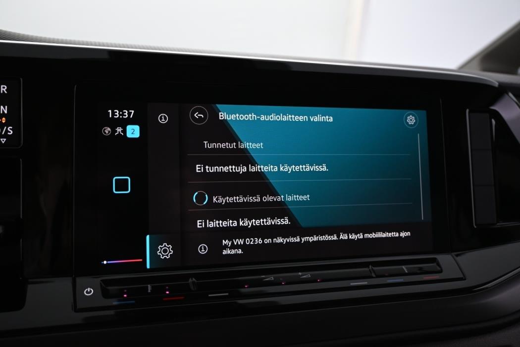 VOLKSWAGEN Multivan 2023