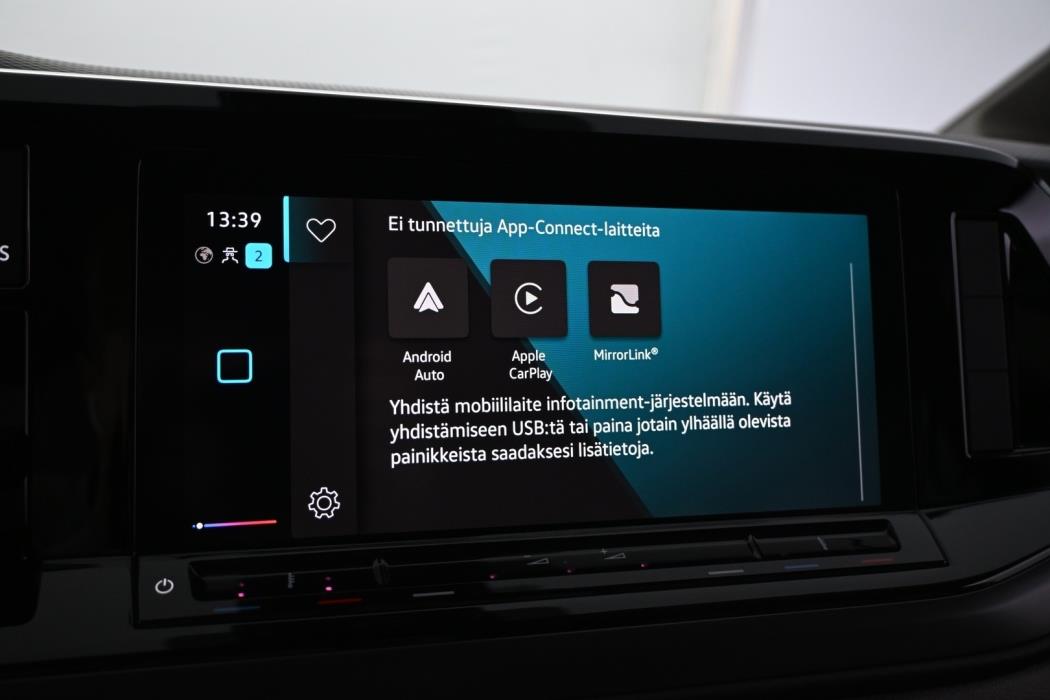 VOLKSWAGEN Multivan 2023