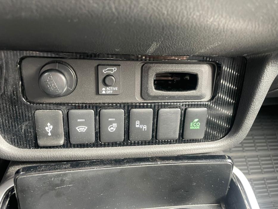 MITSUBISHI OUTLANDER PHEV 2020