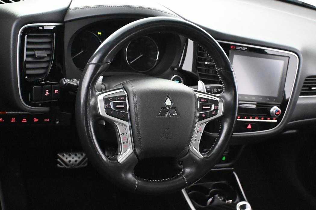 MITSUBISHI OUTLANDER PHEV 2020