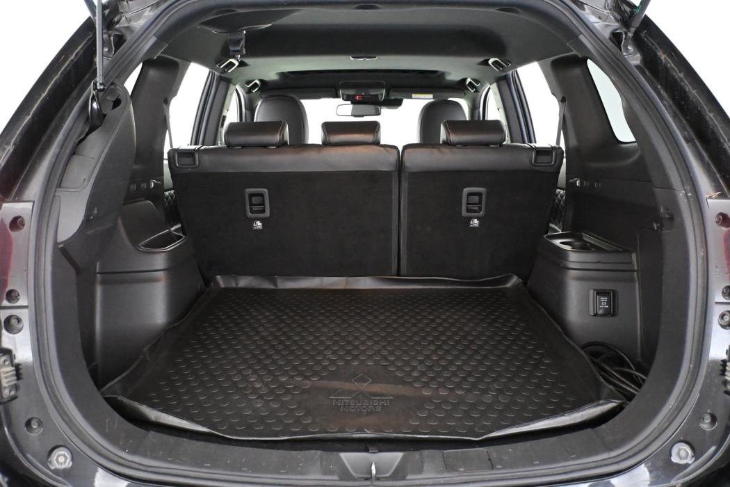 MITSUBISHI OUTLANDER PHEV 2020