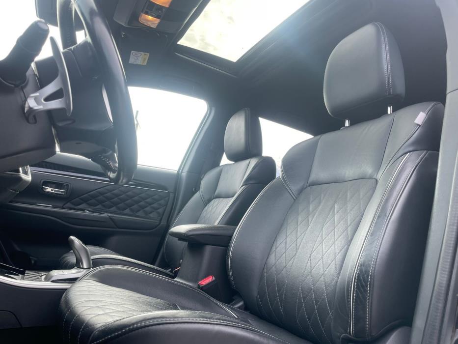 MITSUBISHI OUTLANDER PHEV 2020