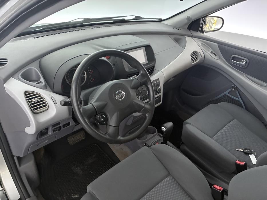 NISSAN Almera 2005