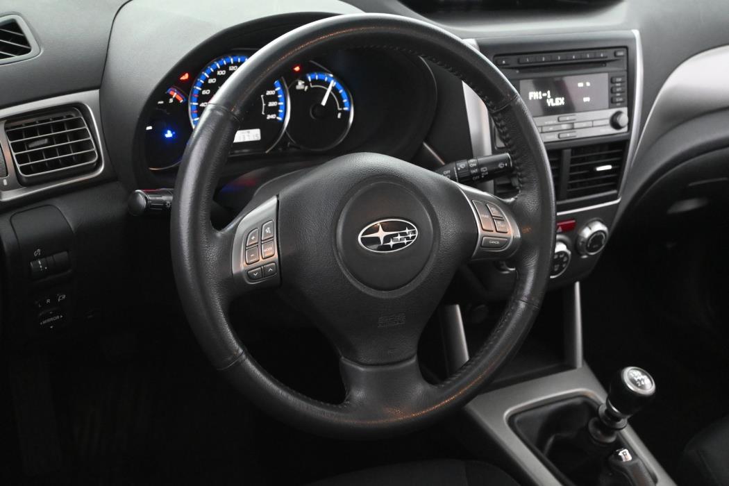 SUBARU Forester 2010