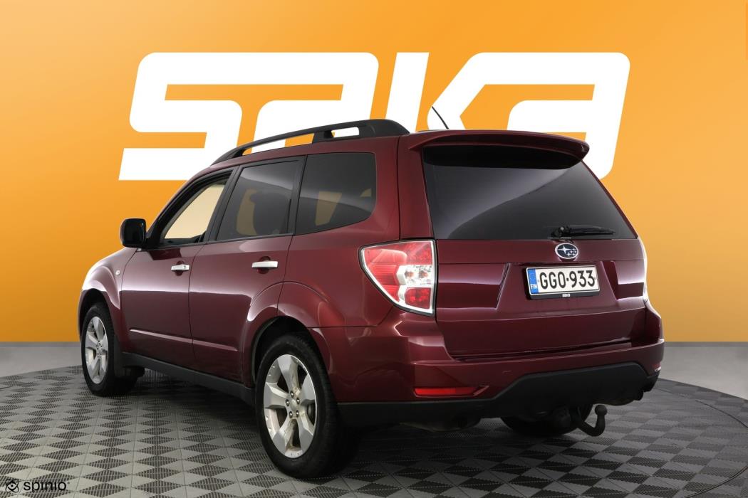 SUBARU Forester 2010