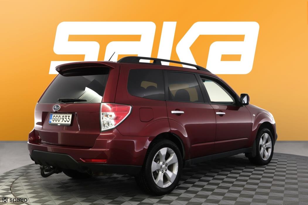 SUBARU Forester 2010