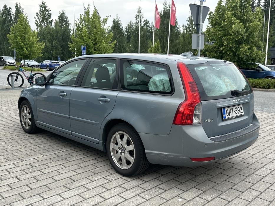 VOLVO V50 2008