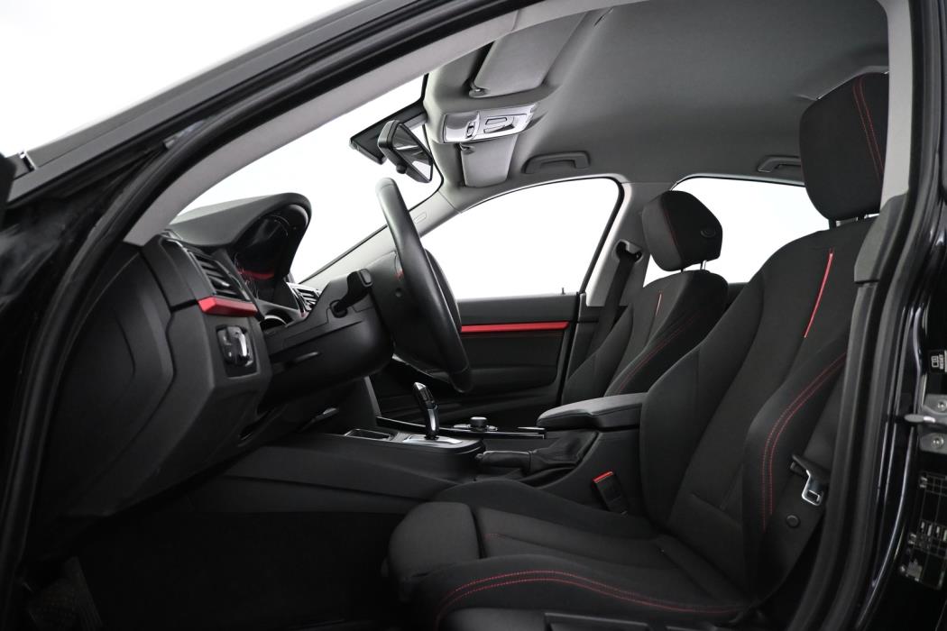BMW 318 Gran Turismo 2014
