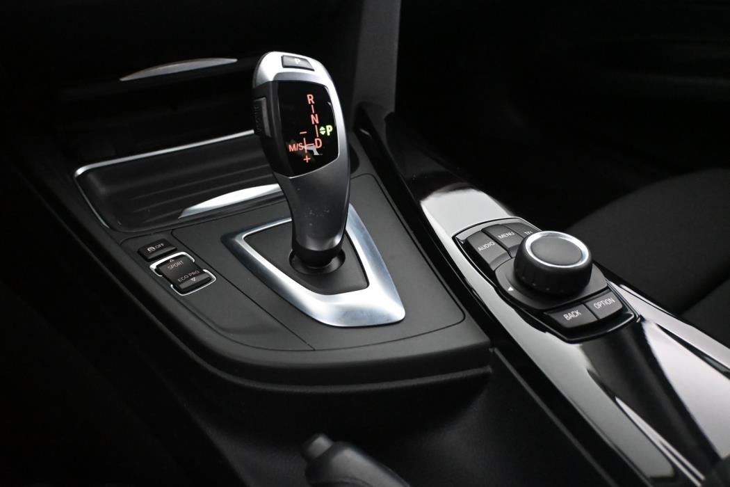 BMW 318 Gran Turismo 2014