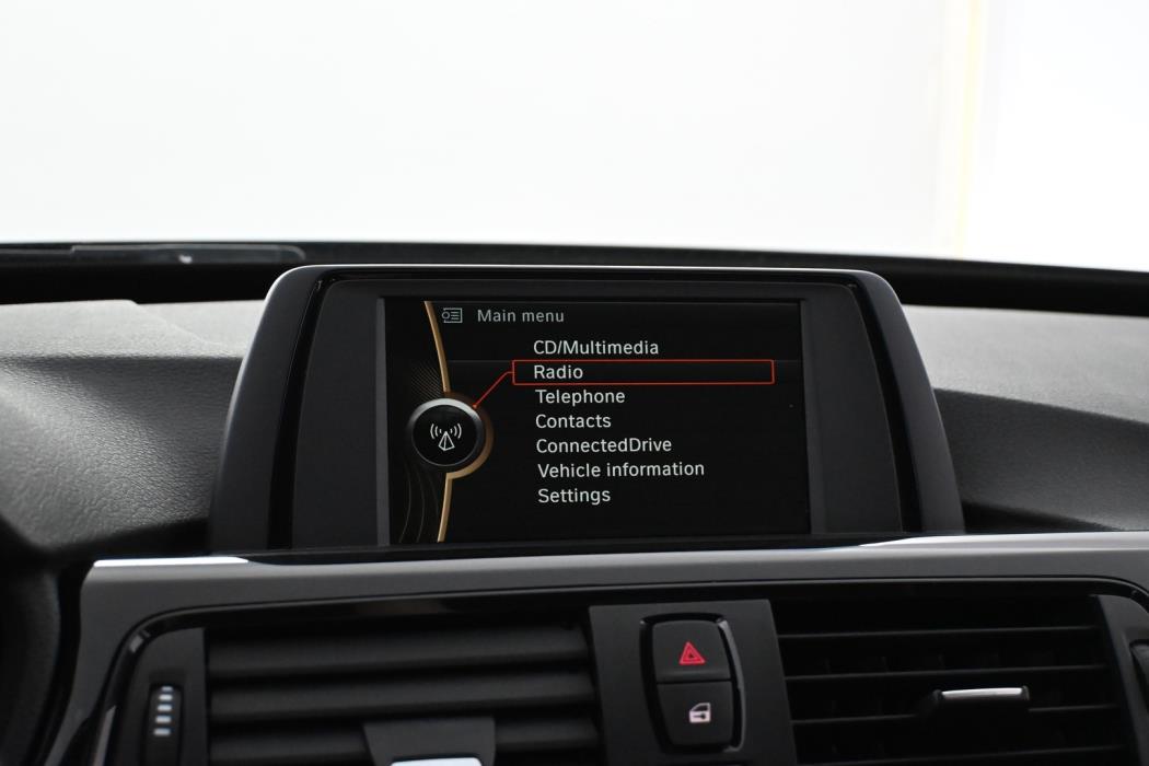 BMW 318 Gran Turismo 2014