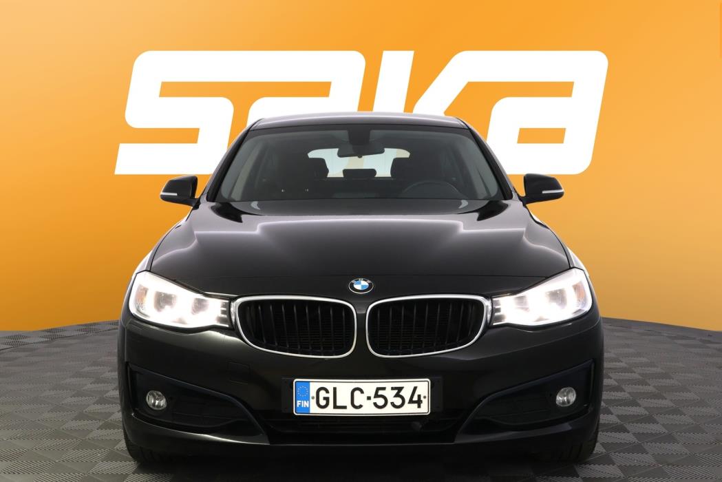 BMW 318 Gran Turismo 2014