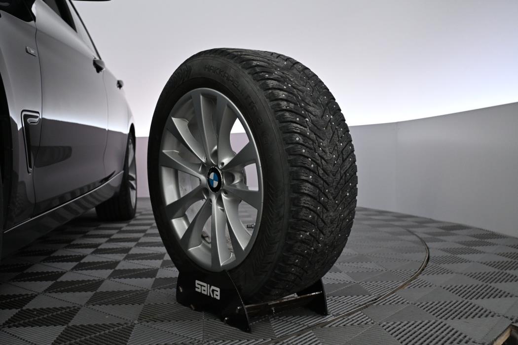 BMW 318 Gran Turismo 2014