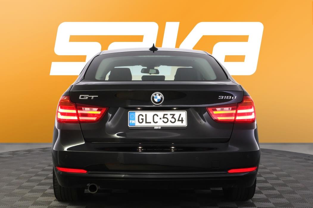 BMW 318 Gran Turismo 2014