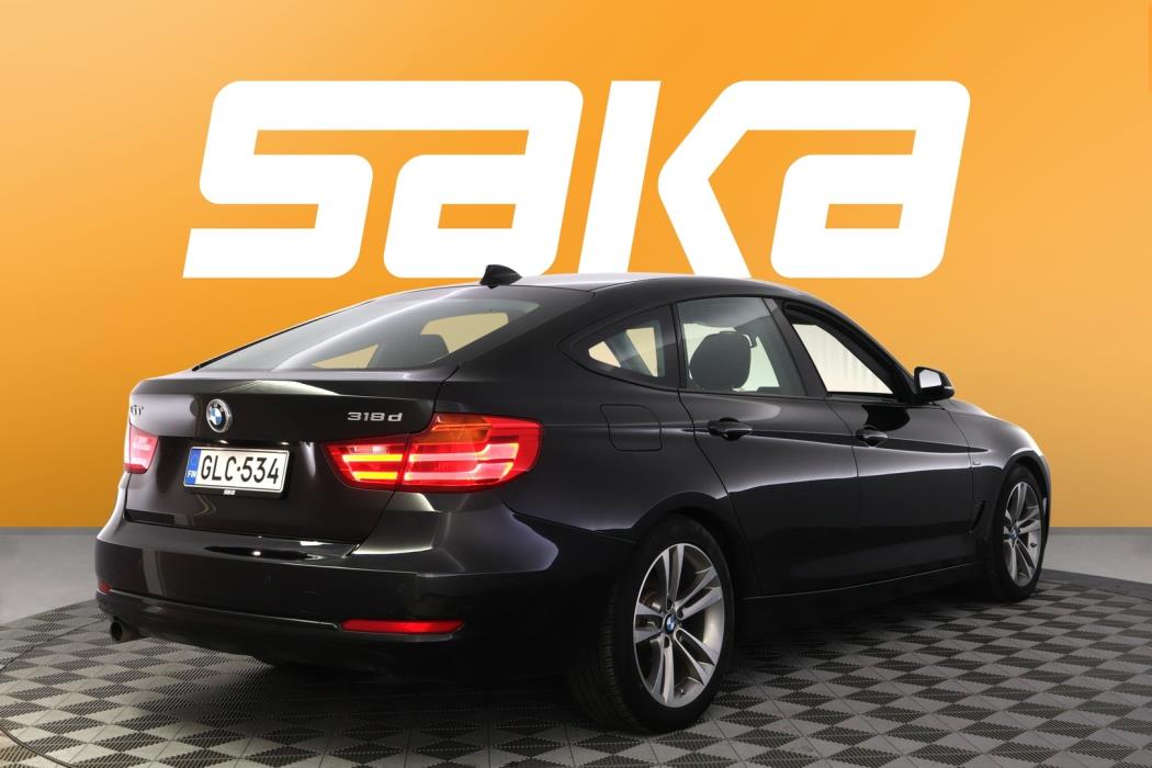 BMW 318 Gran Turismo 2014