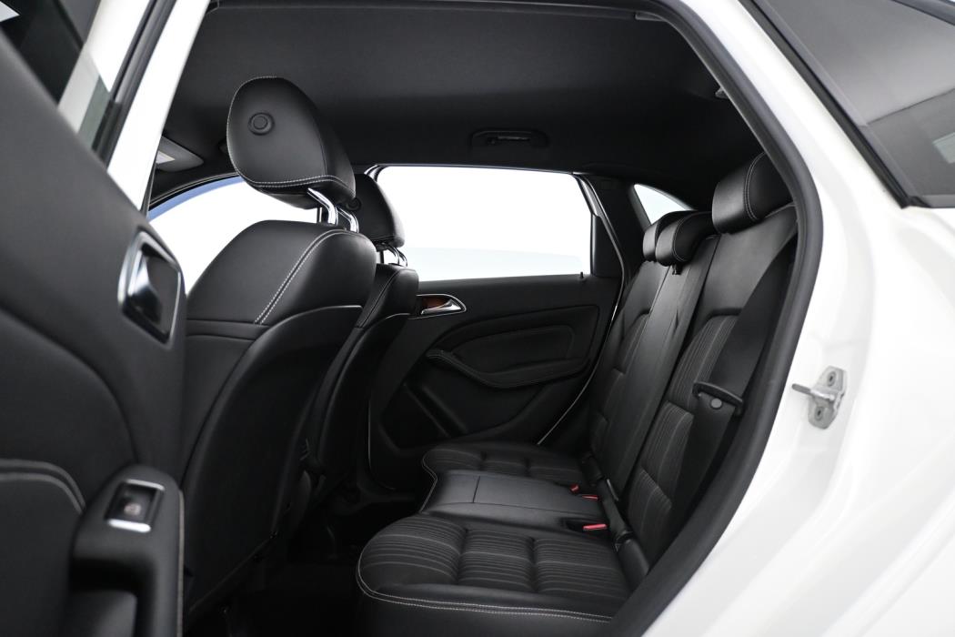 MERCEDES-BENZ B 2015