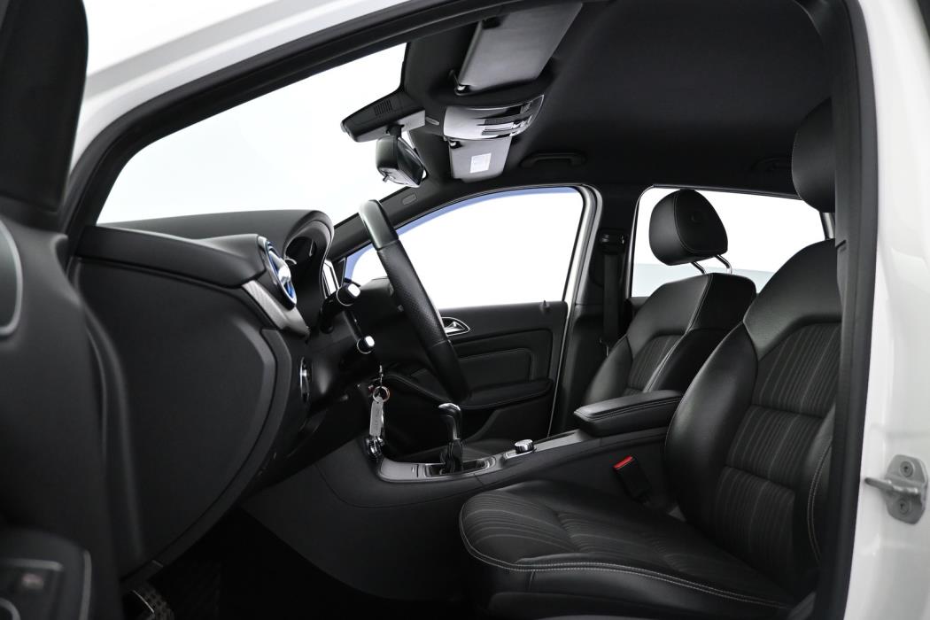MERCEDES-BENZ B 2015