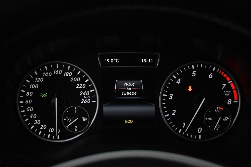 MERCEDES-BENZ B 2015