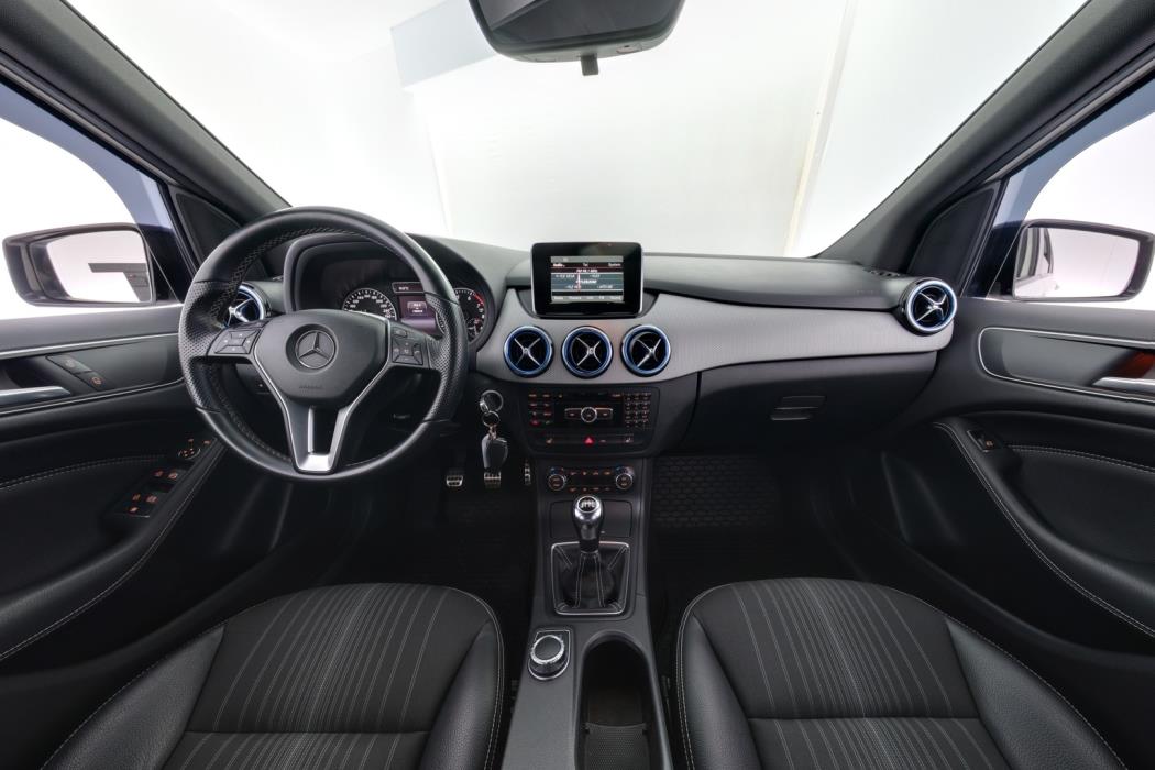 MERCEDES-BENZ B 2015