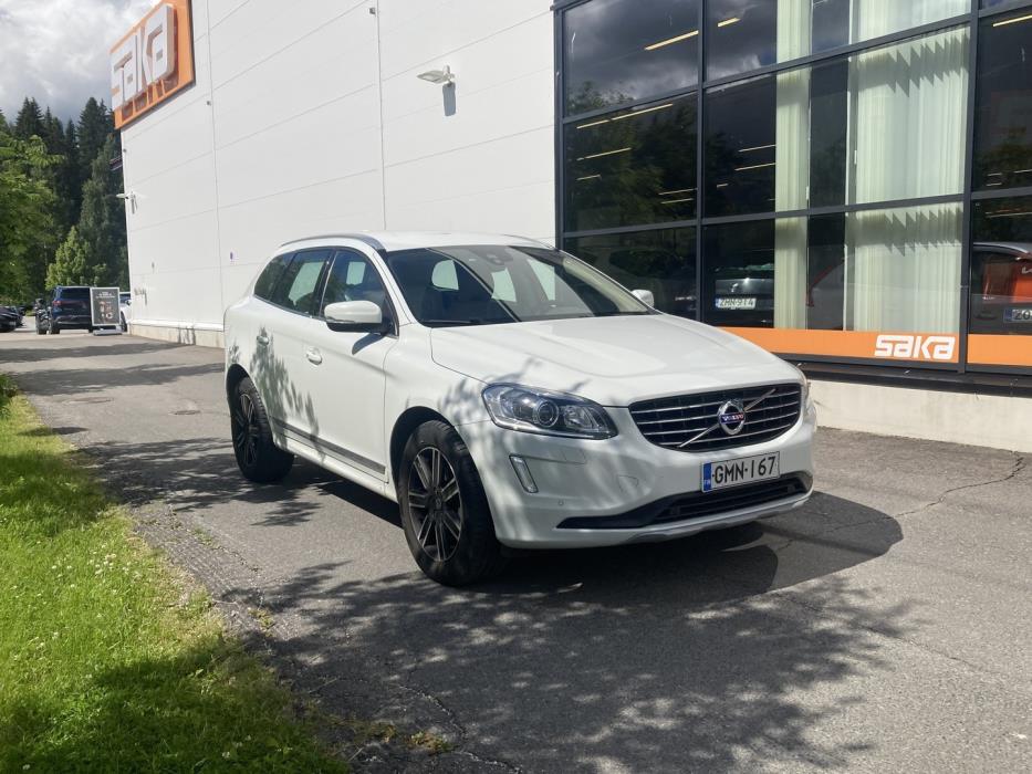 VOLVO XC60 2017