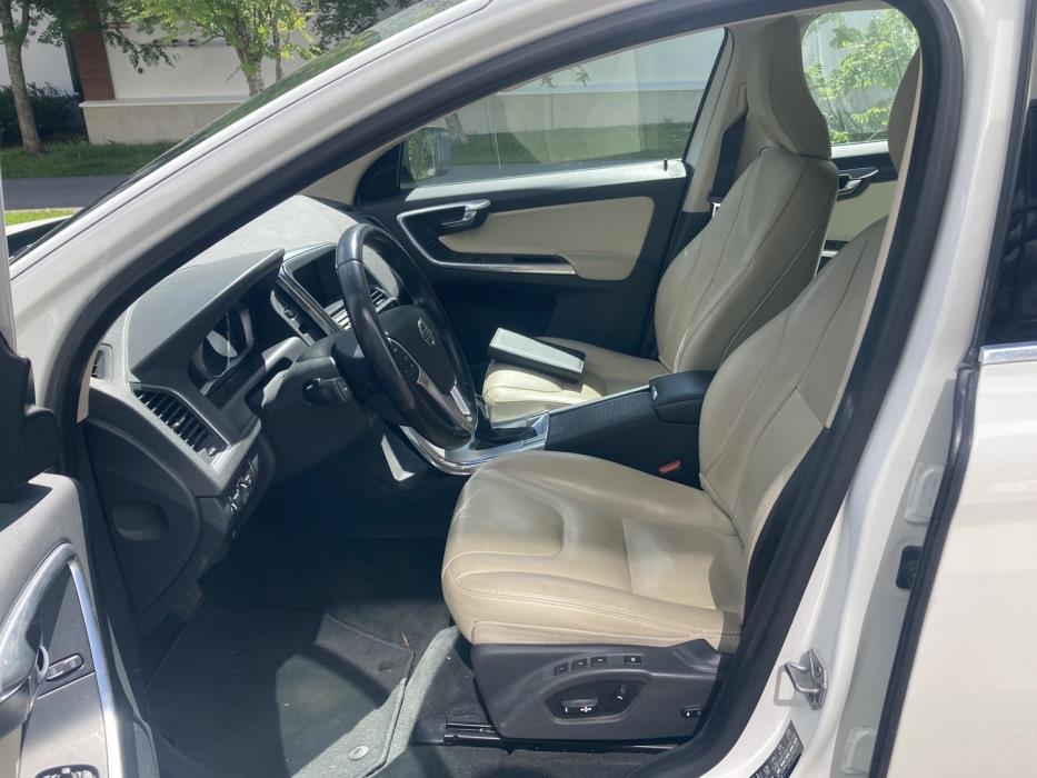VOLVO XC60 2017