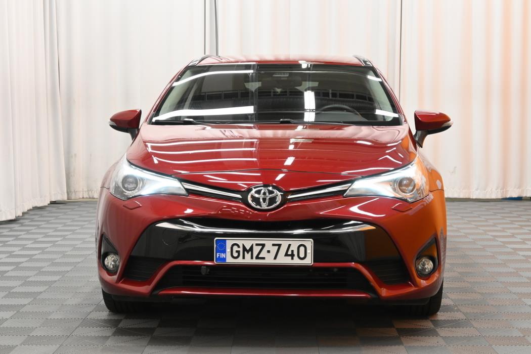 TOYOTA Avensis 2018