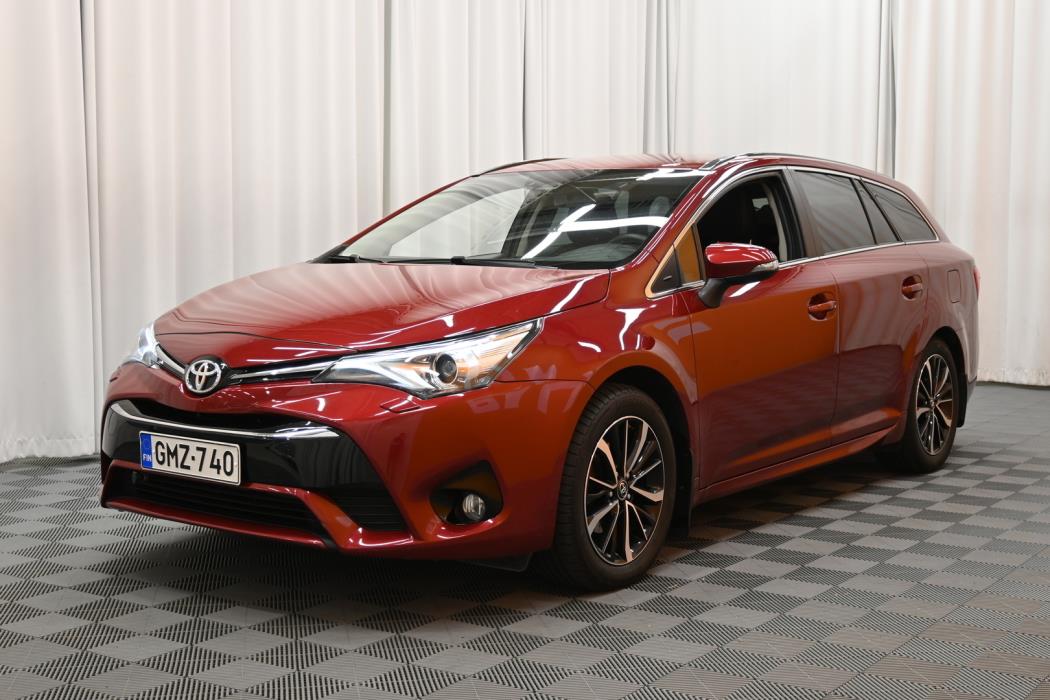 TOYOTA Avensis 2018