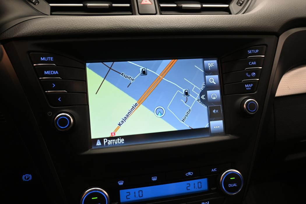 TOYOTA Avensis 2018