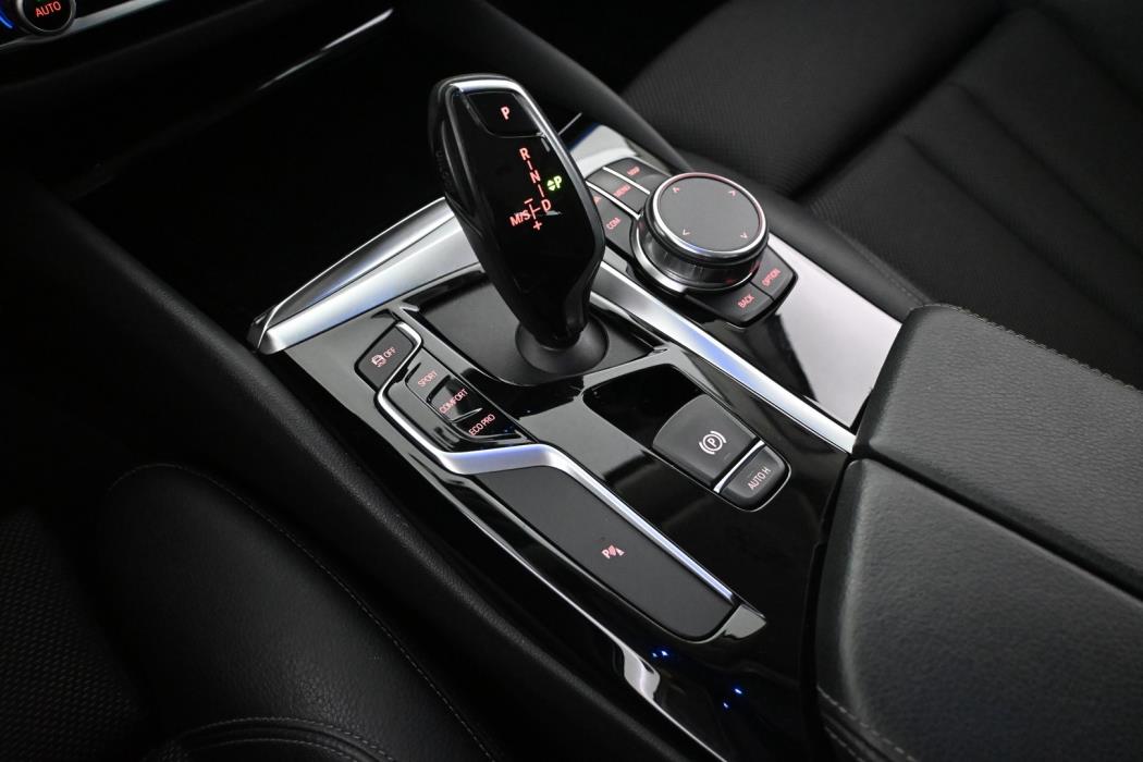 BMW 520 2019