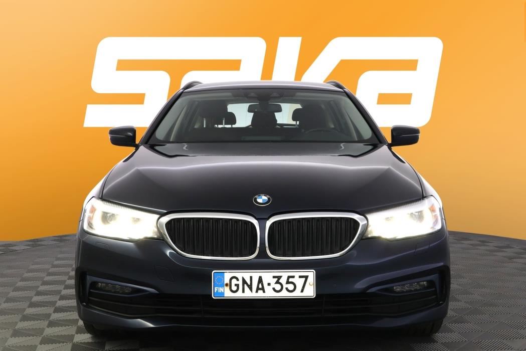 BMW 520 2019