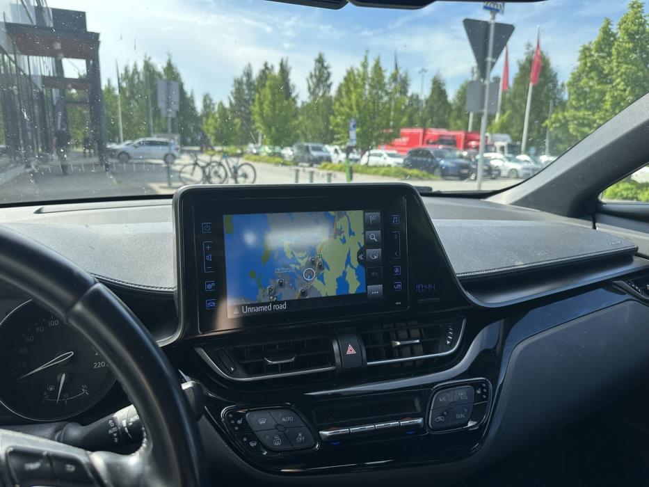 TOYOTA C-HR 2018