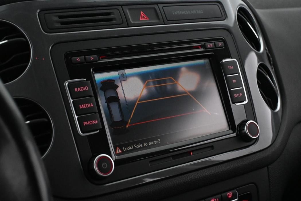 VOLKSWAGEN Tiguan 2012