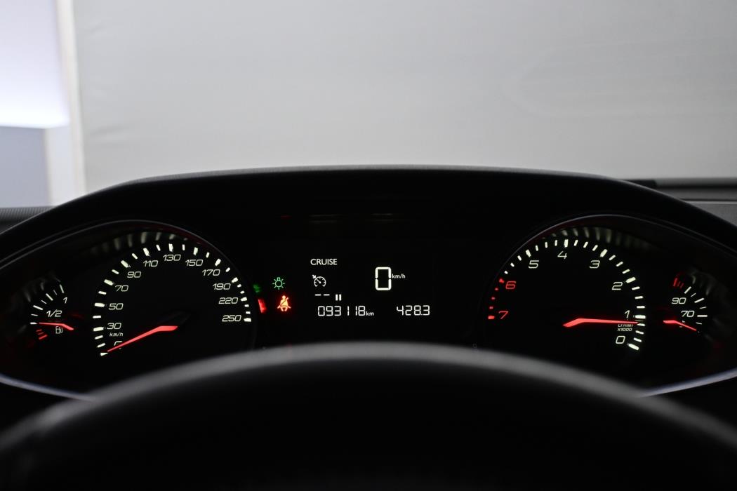 PEUGEOT 308 2019