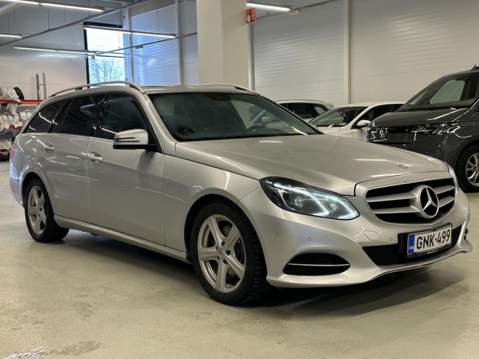 MERCEDES-BENZ E 2013