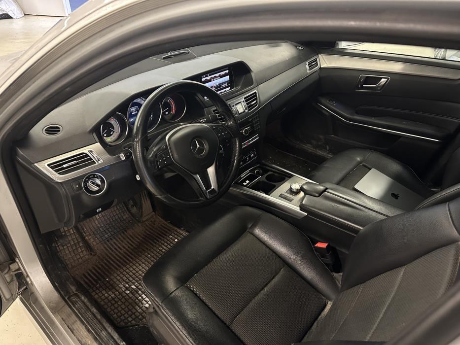 MERCEDES-BENZ E 2013