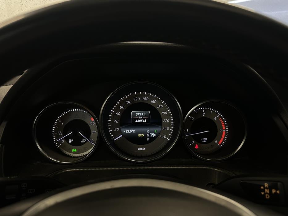 MERCEDES-BENZ E 2013