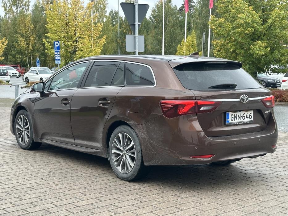 TOYOTA Avensis 2017