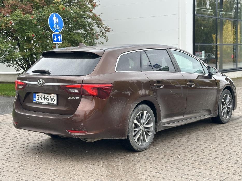TOYOTA Avensis 2017