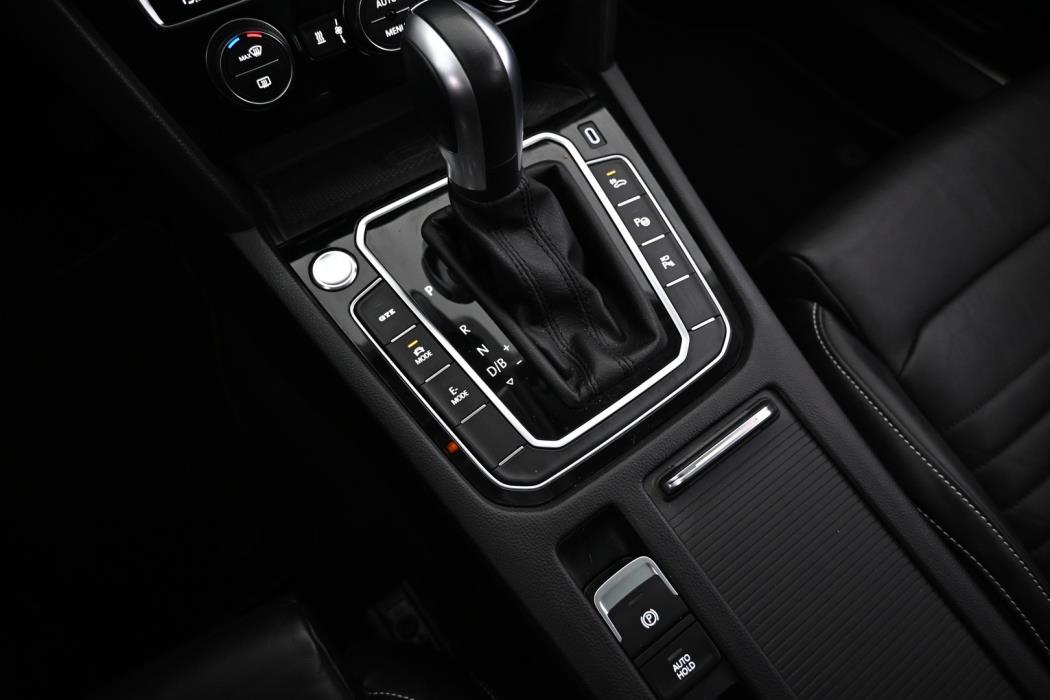 VOLKSWAGEN Passat 2020