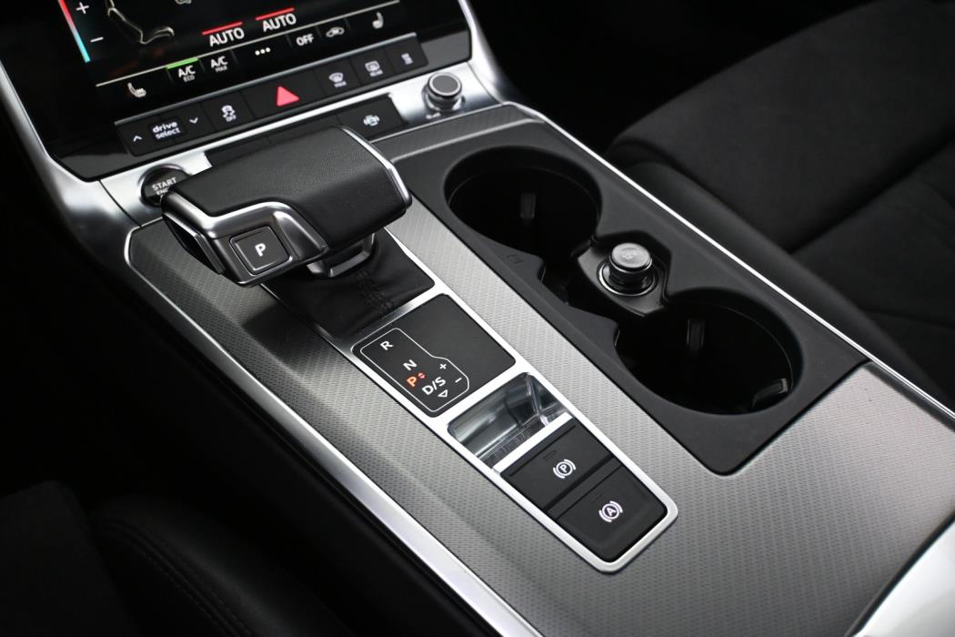 AUDI A6 2023
